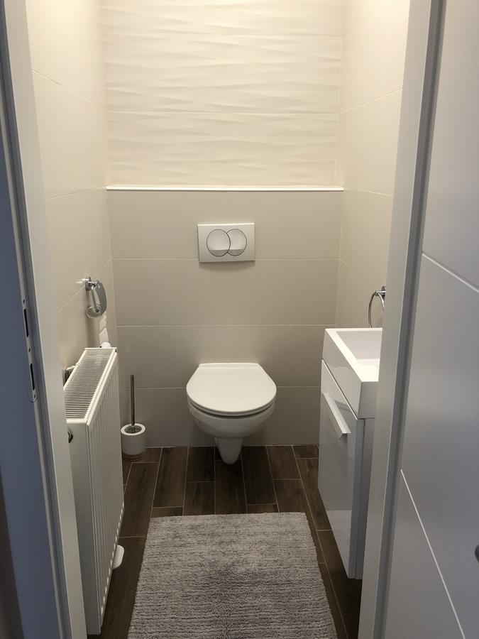 Leiner Apartman เฮวิซ ภายนอก รูปภาพ